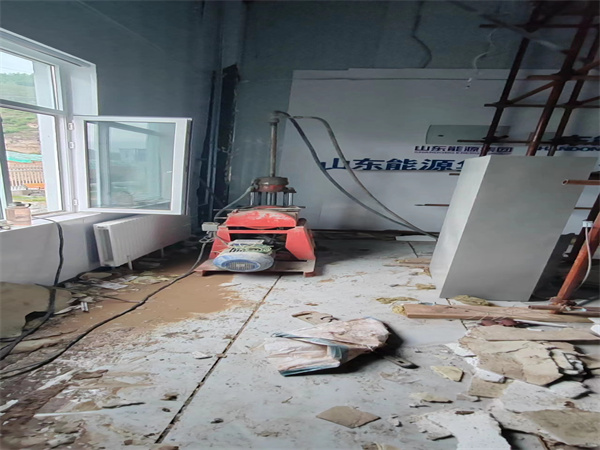 鲁山地基基础下沉墙体裂缝加固注浆顶升施工